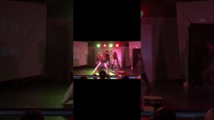 進撃の巨人を踊ってみた！！#進撃の巨人コスプレ #進撃の巨人踊ってみた #紅蓮の弓矢 #パブエネ